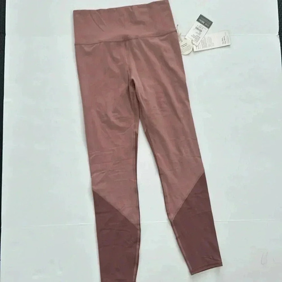 Vuori Studio Series leggings Light Terracotta - Picture 2 of 10